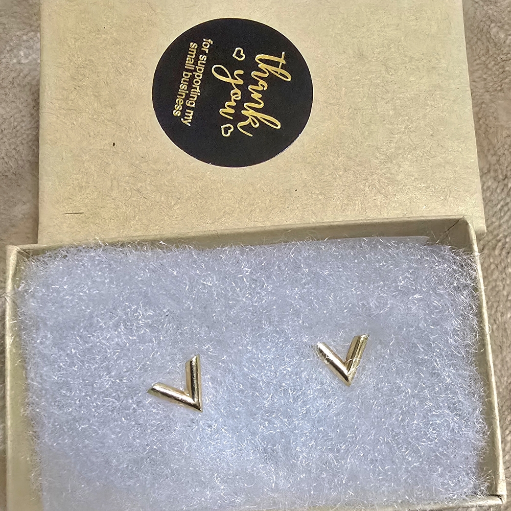 Elegant Gold Chevron Stud Earrings - Picture 8 of 8